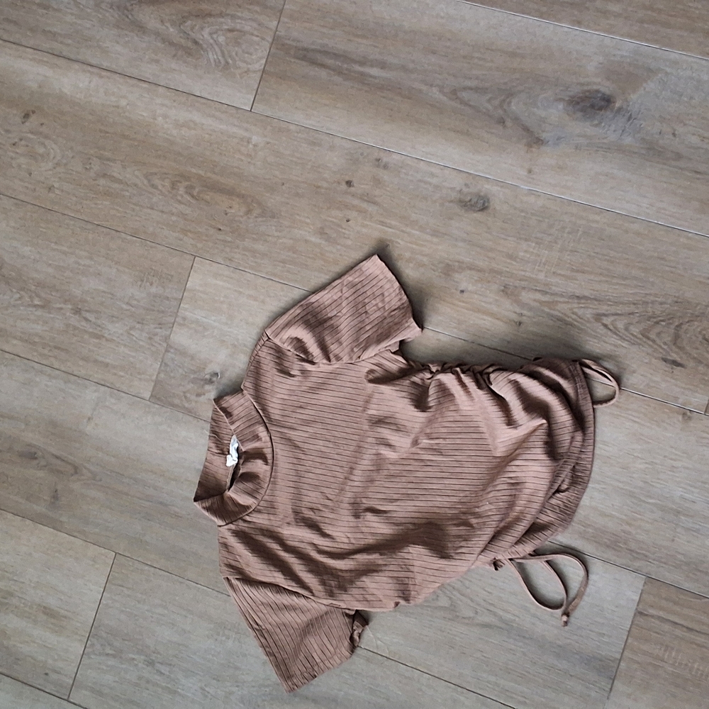 Brown Ribbed Short Sleeve Top